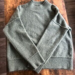 Women’s miss Green Sweater